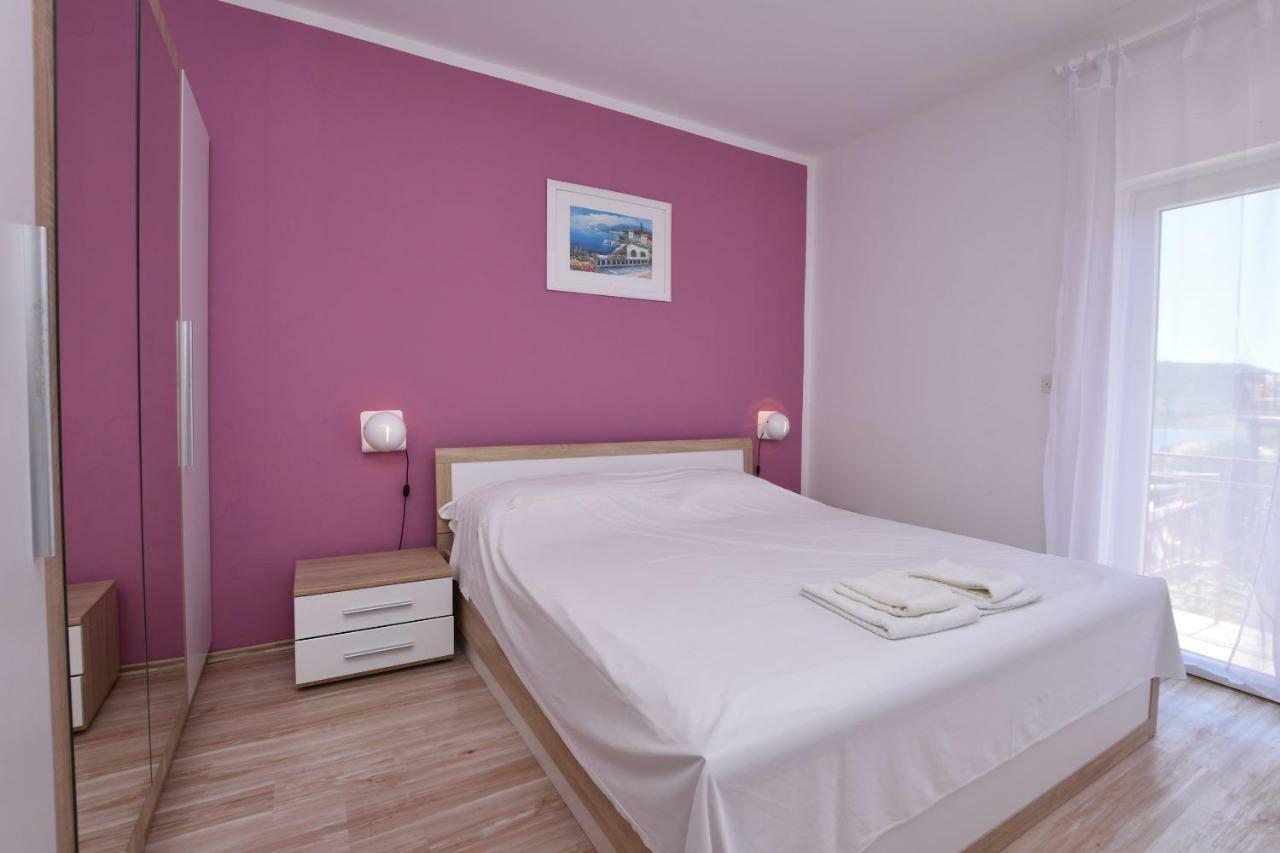 Apartments Jere Proto Примоштен Экстерьер фото