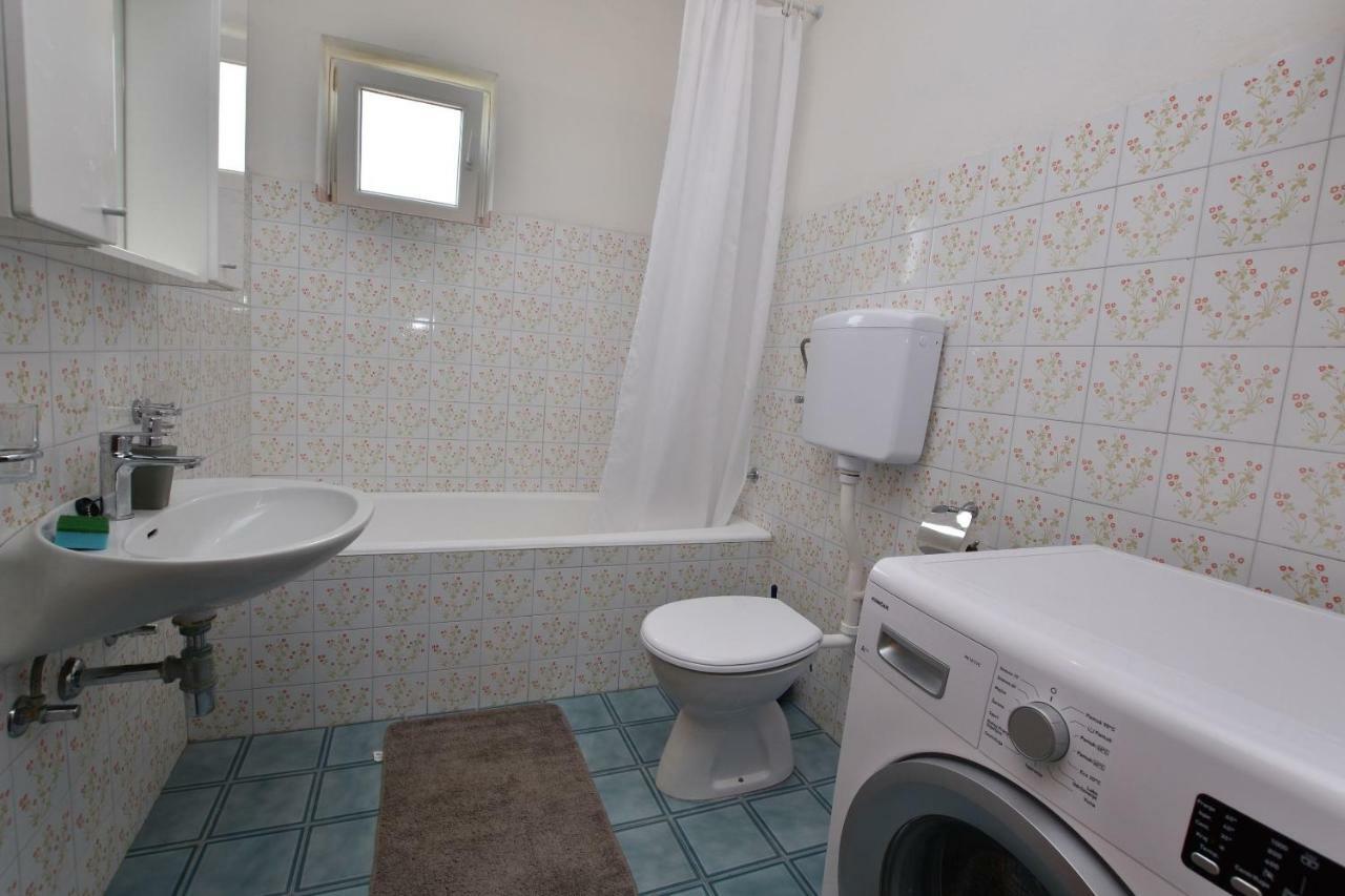 Apartments Jere Proto Примоштен Экстерьер фото